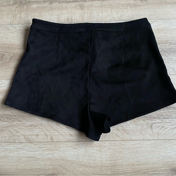 NWT Forever 21 shorts black suede high waisted lace up shorts - Picture 2 of 5